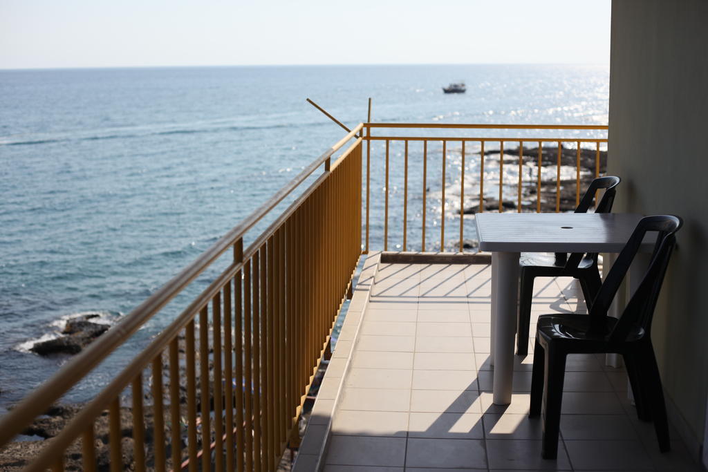 Yali Hotel Side Room photo